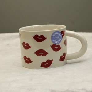Room Essentials Mug White Red Lips Surprise Lips Inside